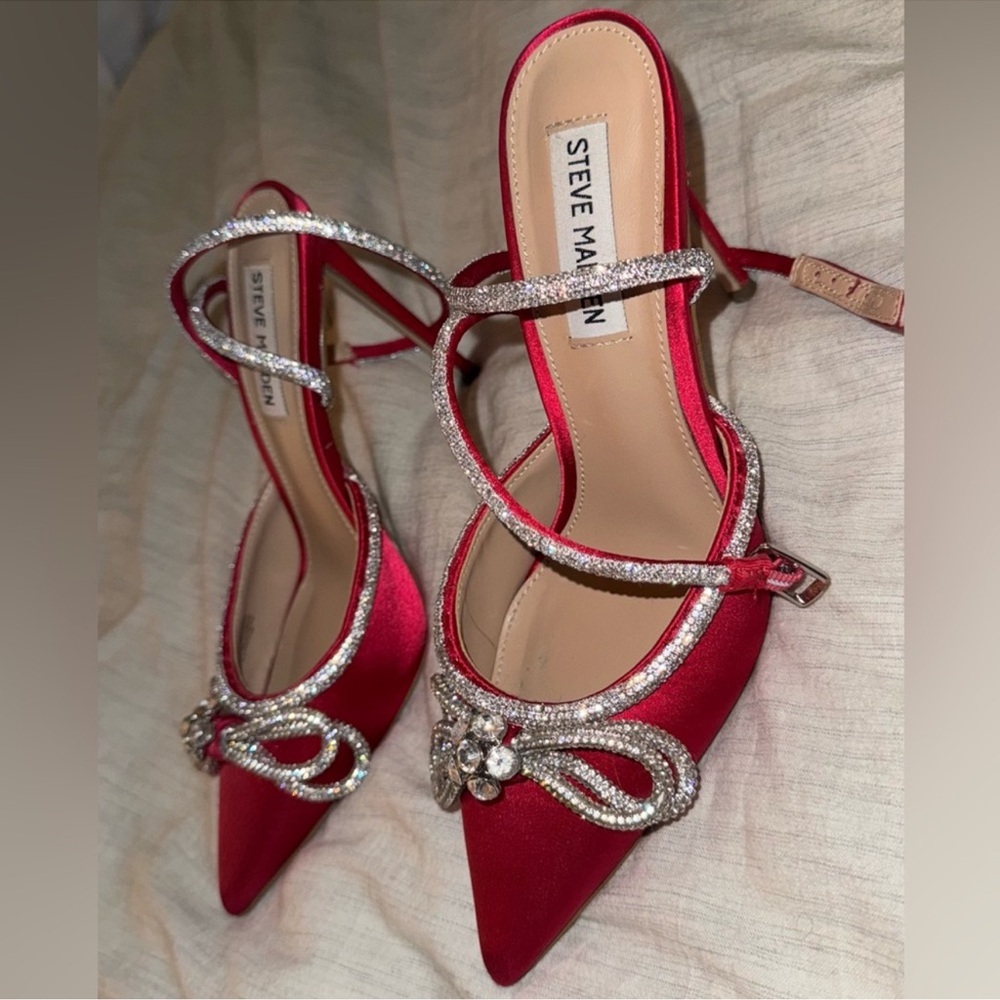 Steve Madden Fuchsia and Silver Strappy Heels